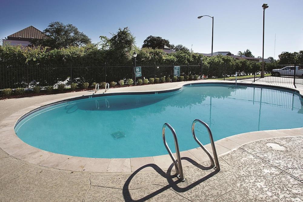 La Quinta By Wyndham Baton Rouge Siegen Lane Hotel Prairieville Exterior photo